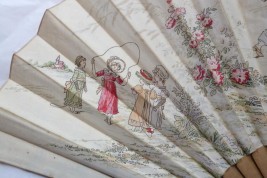Les enfants s'amusent, éventail d'après Kate Greenaway