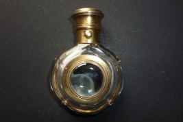 Smelling salts bottle and magnifying glass, early 19th century
