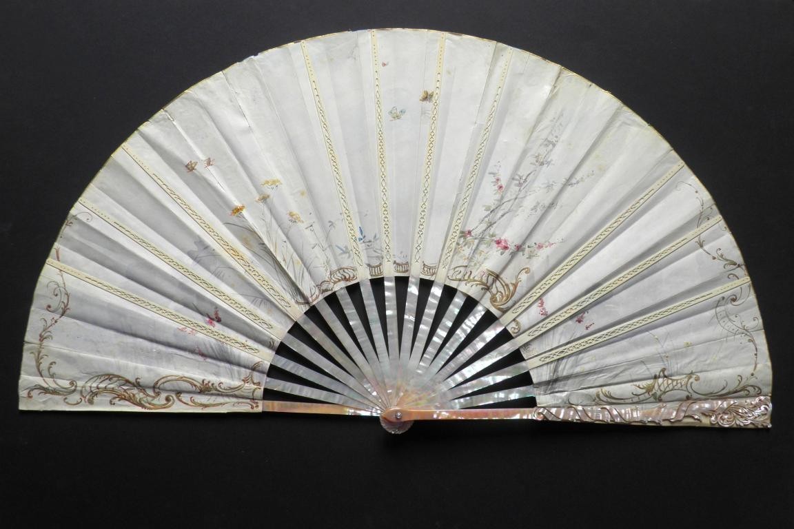 The dance of the angels, Marie Dumas fan, late 19th