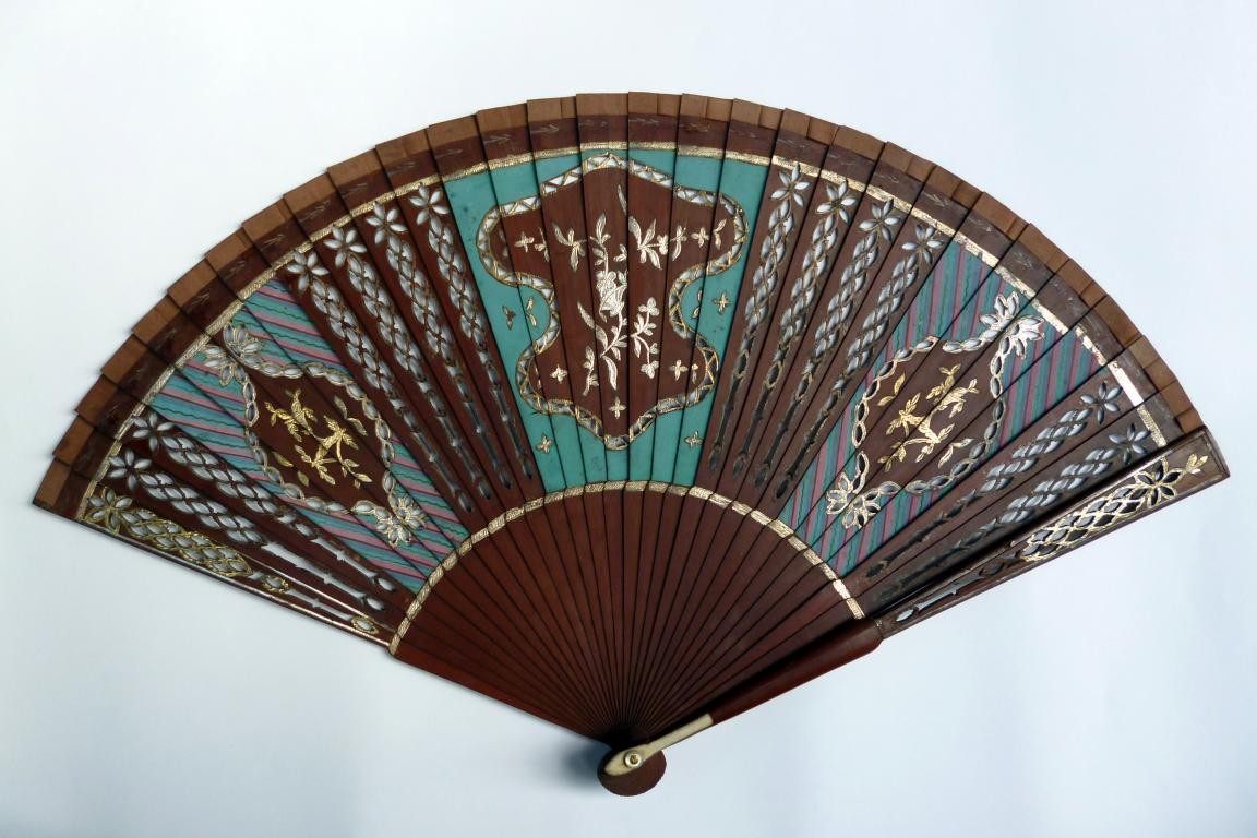 Lined mahogany , 19th century fan