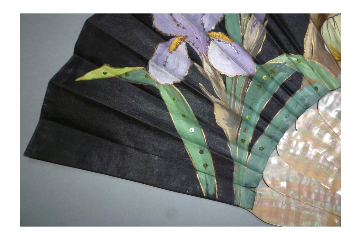 The lady with iris, Art Nouveau fan