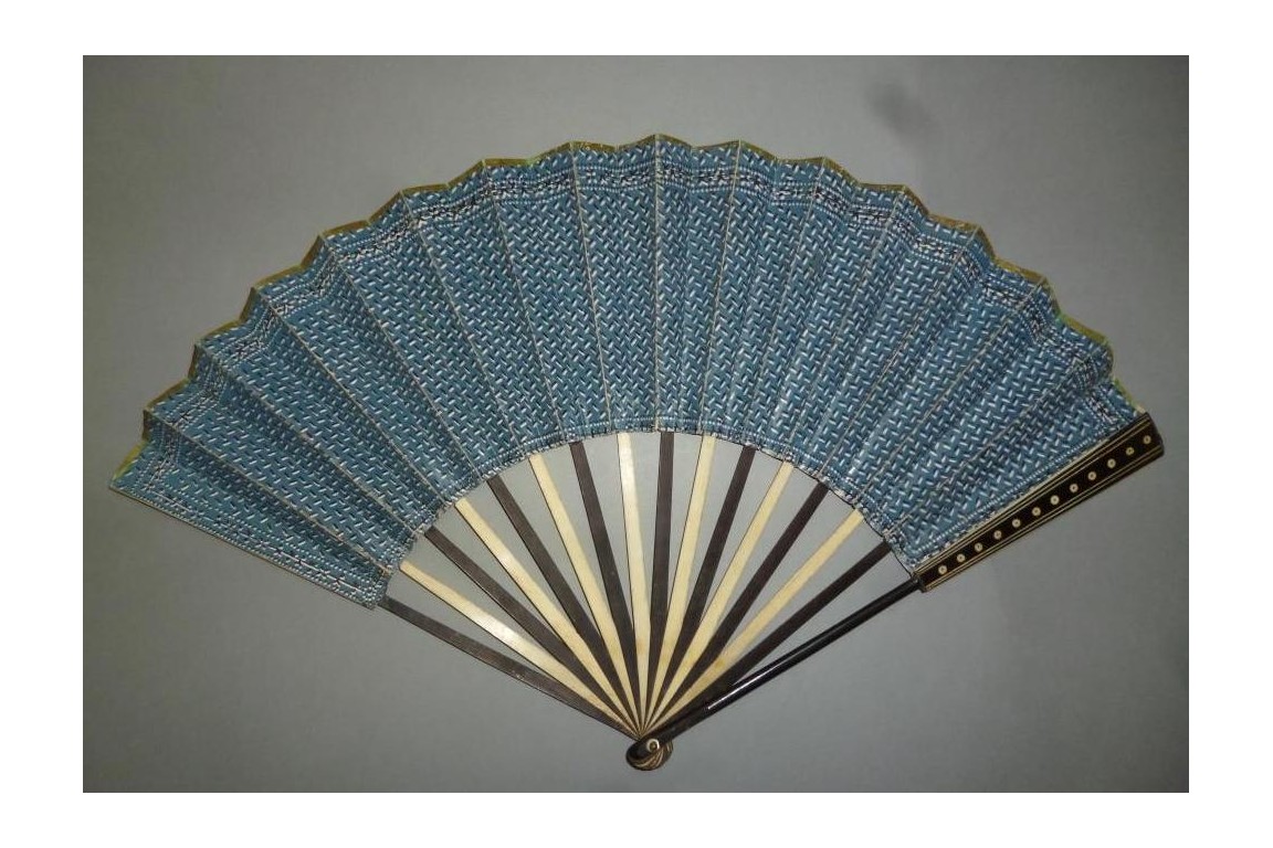 Fan dress, fan circa 1780-90