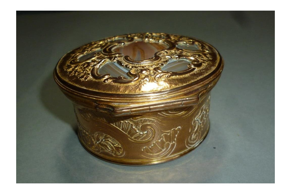 Agate, snuff box, 18th century ??