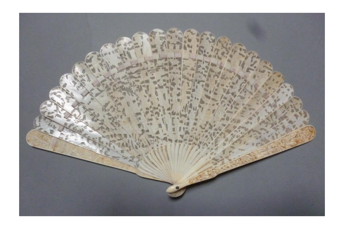 Chinese fan from Luenchun, 19th century