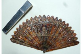 Horn chinoiseries, fan circa 1815-20