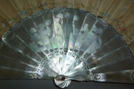 Courteous love of the Renaissance, fan circa 1860