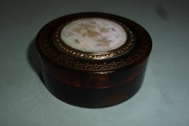Snuffbox, lte 18th century