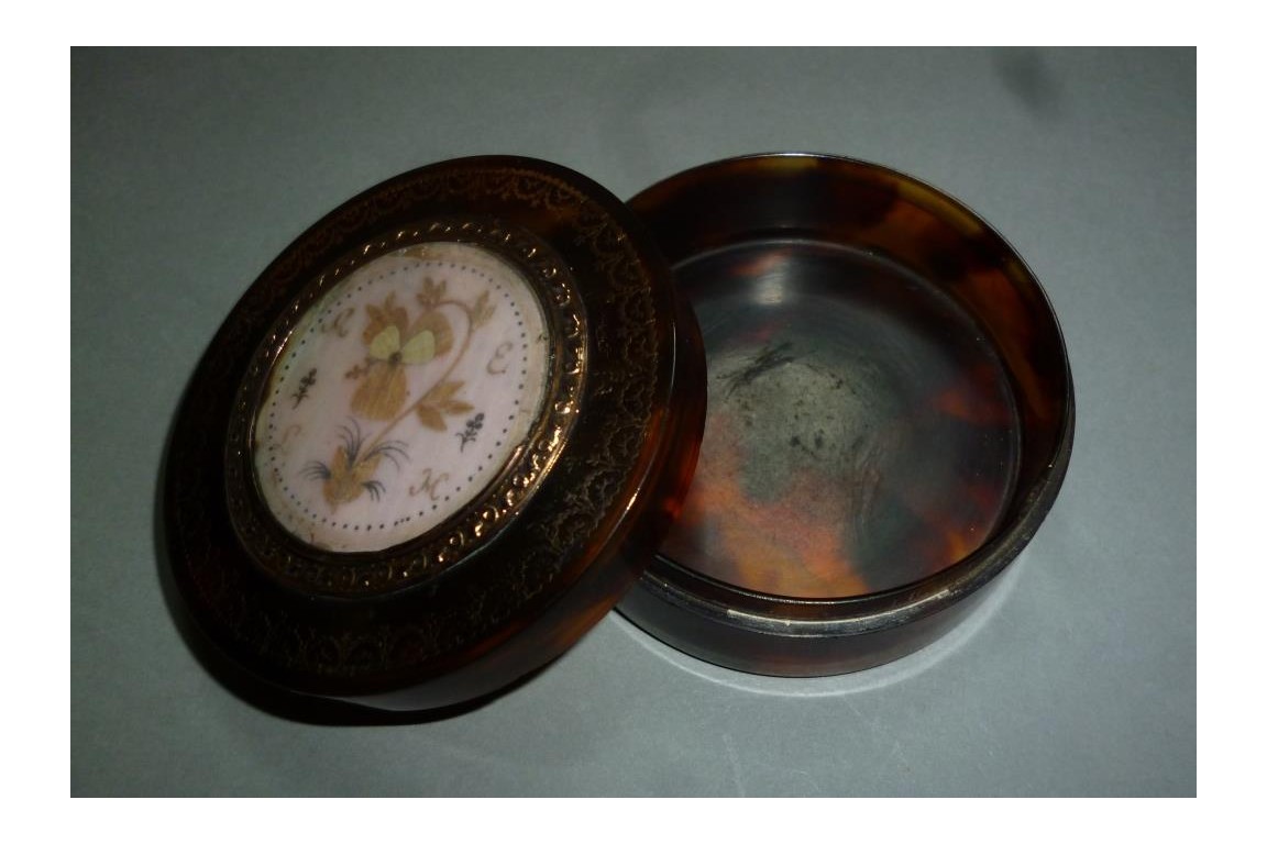 Snuffbox, lte 18th century