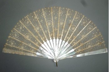 Suns of Tenerife, lace fan Nanduti, late 19th century