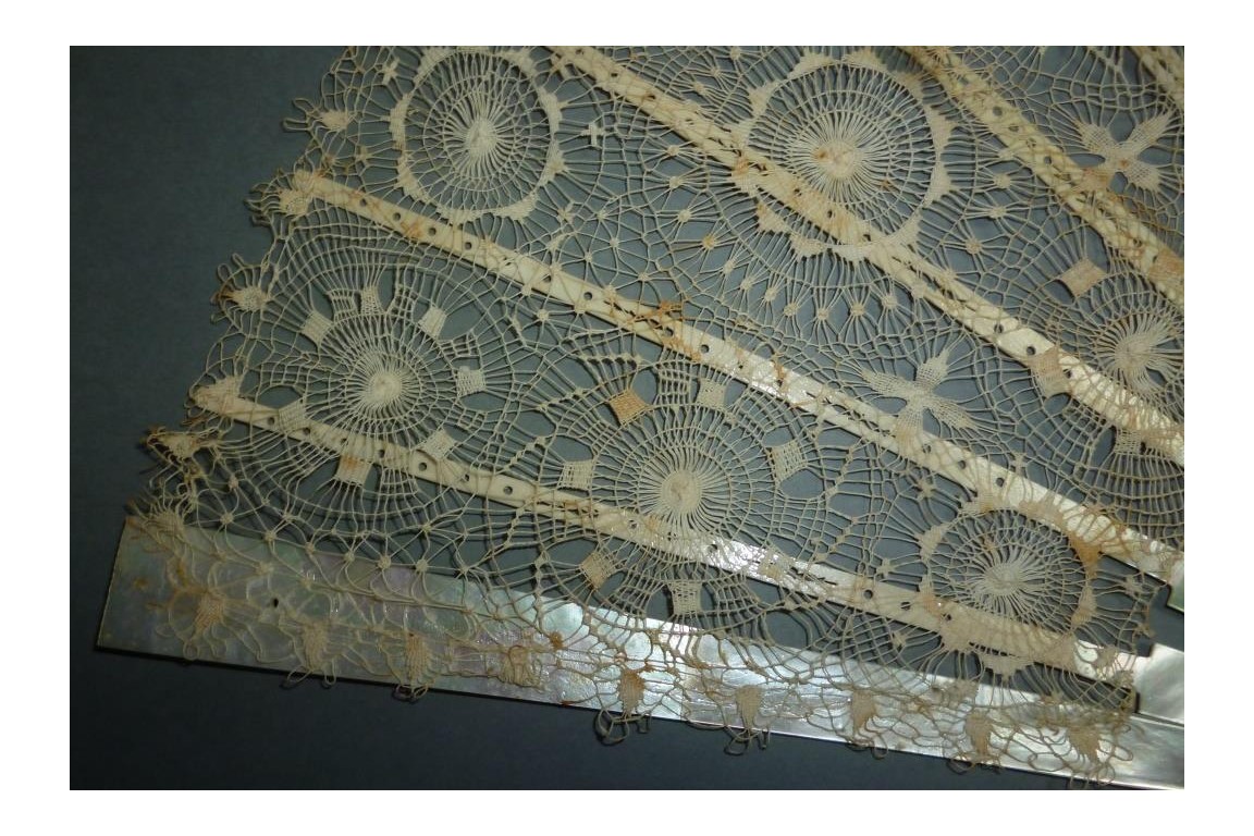 Suns of Tenerife, lace fan Nanduti, late 19th century