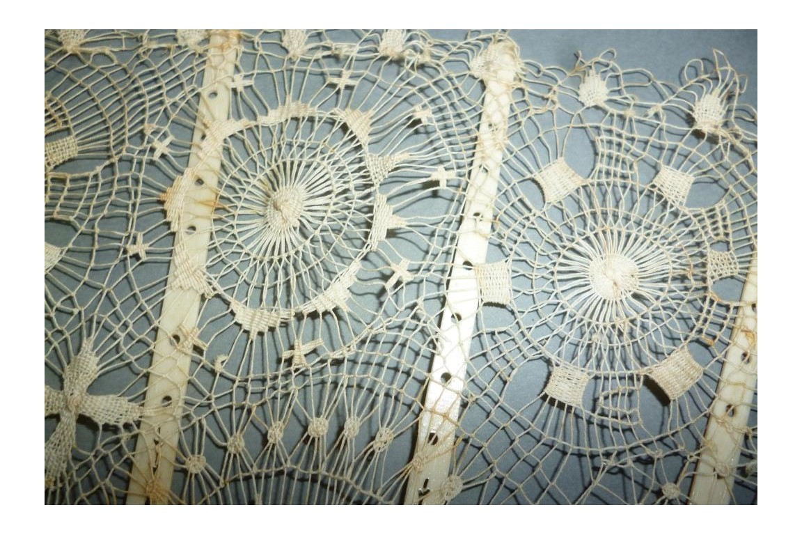 Suns of Tenerife, lace fan Nanduti, late 19th century