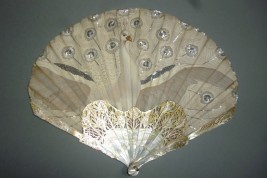 White peacock, fan by Thomasse for Duvelleroy, Art Nouveau period