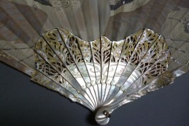 White peacock, fan by Thomasse for Duvelleroy, Art Nouveau period