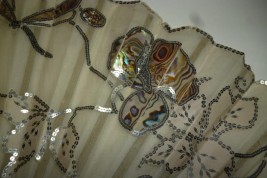 Mother of pearl flowers, fan circa 1900-1910