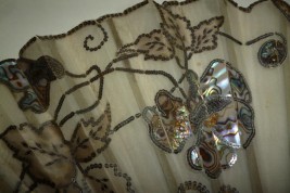 Mother of pearl flowers, fan circa 1900-1910