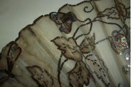 Mother of pearl flowers, fan circa 1900-1910