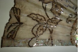 Mother of pearl flowers, fan circa 1900-1910