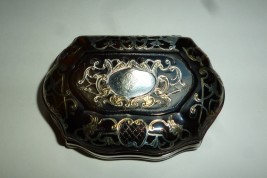Écaille et vermeil, tabatière XVIIIème