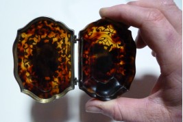 Tortoiseshell  and silver gilt snuffbox, 18th century