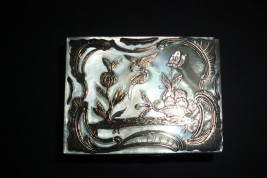 Mother of pearl snuffbox, 18th century