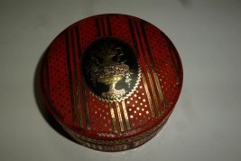 Red, snuffbox, 18-19th century