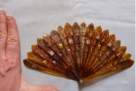 Fan for young girl, circa 1820-30