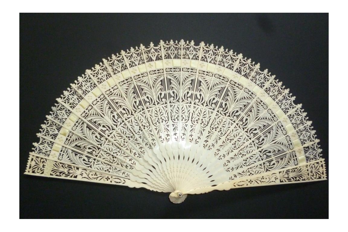 Gothic ornaments, fan circa 1835