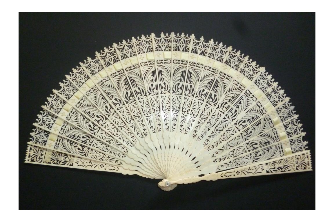 Gothic ornaments, fan circa 1835