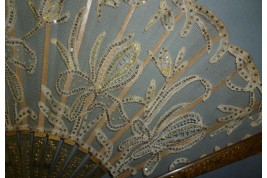 Iris, Art Nouveau fan