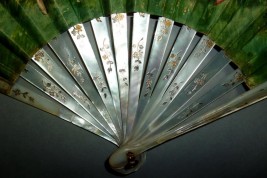 Blind man's buff of Belle Epoque, fan by Cosson and Duvelleroy, circa 1900