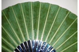 The three peacocks, fan circa 1900-1910