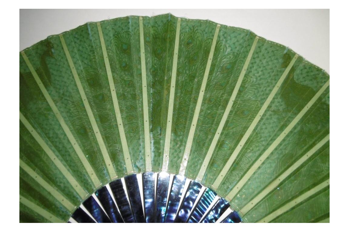 The three peacocks, fan circa 1900-1910