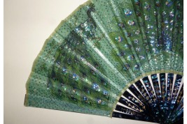 The three peacocks, fan circa 1900-1910