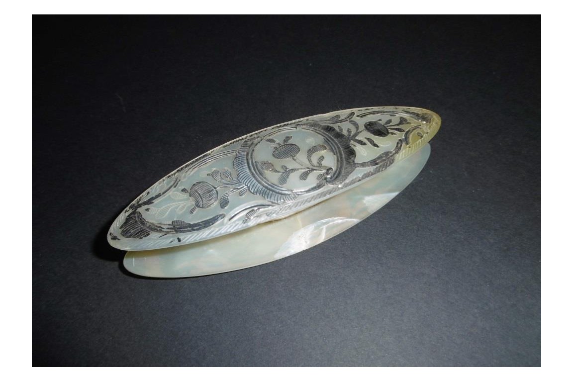Navette for frivolité, end 18th or early 19th century