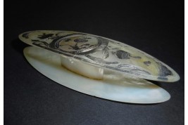Navette for frivolité, end 18th or early 19th century