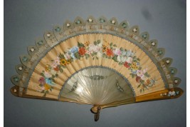 brisé and plié, fan circa 1900