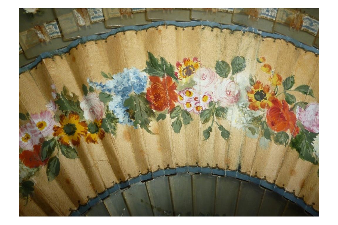 Brisé et plié, éventail vers 1900