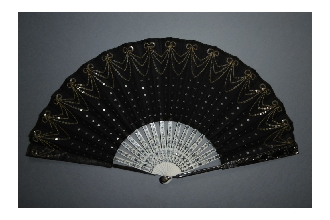 Noeuds, éventail vers 1900