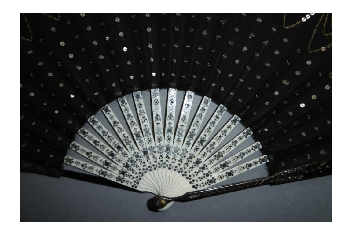 Noeuds, éventail vers 1900