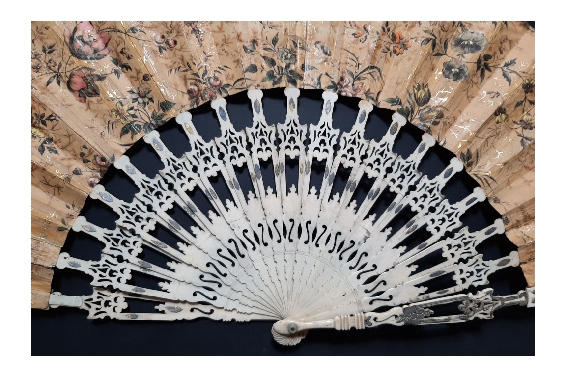 Douceur de vivre à la chinoise, éventail vers 1840-50