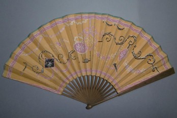 Ornementations, fan circa 1800