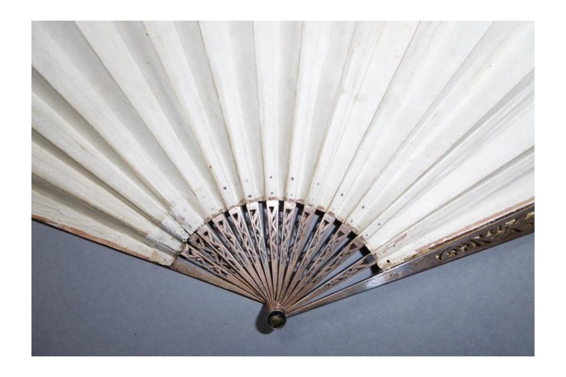 Love on the lookout, fan circa 1800-1810