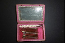 Kit to decalcify, early 19th century medicine