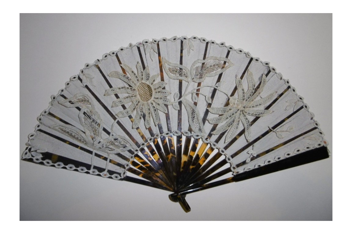 Marguerite, éventail Art Nouveau
