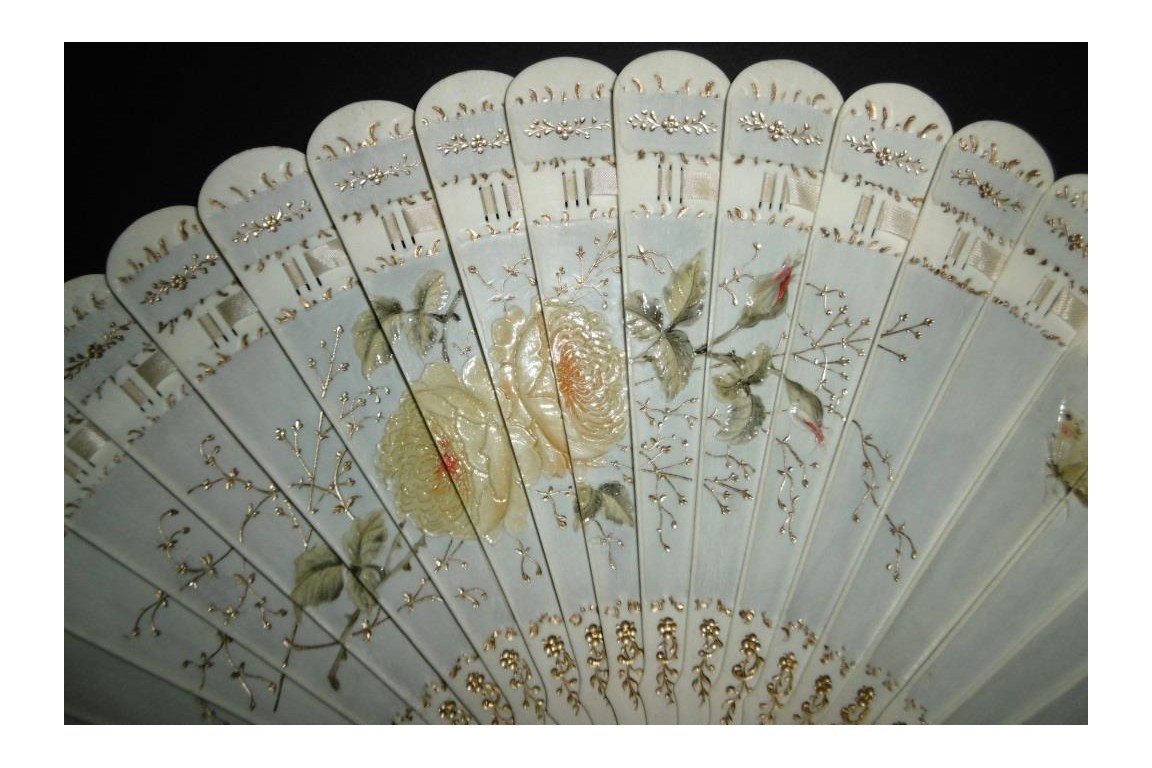 Roses, late 19th century fan