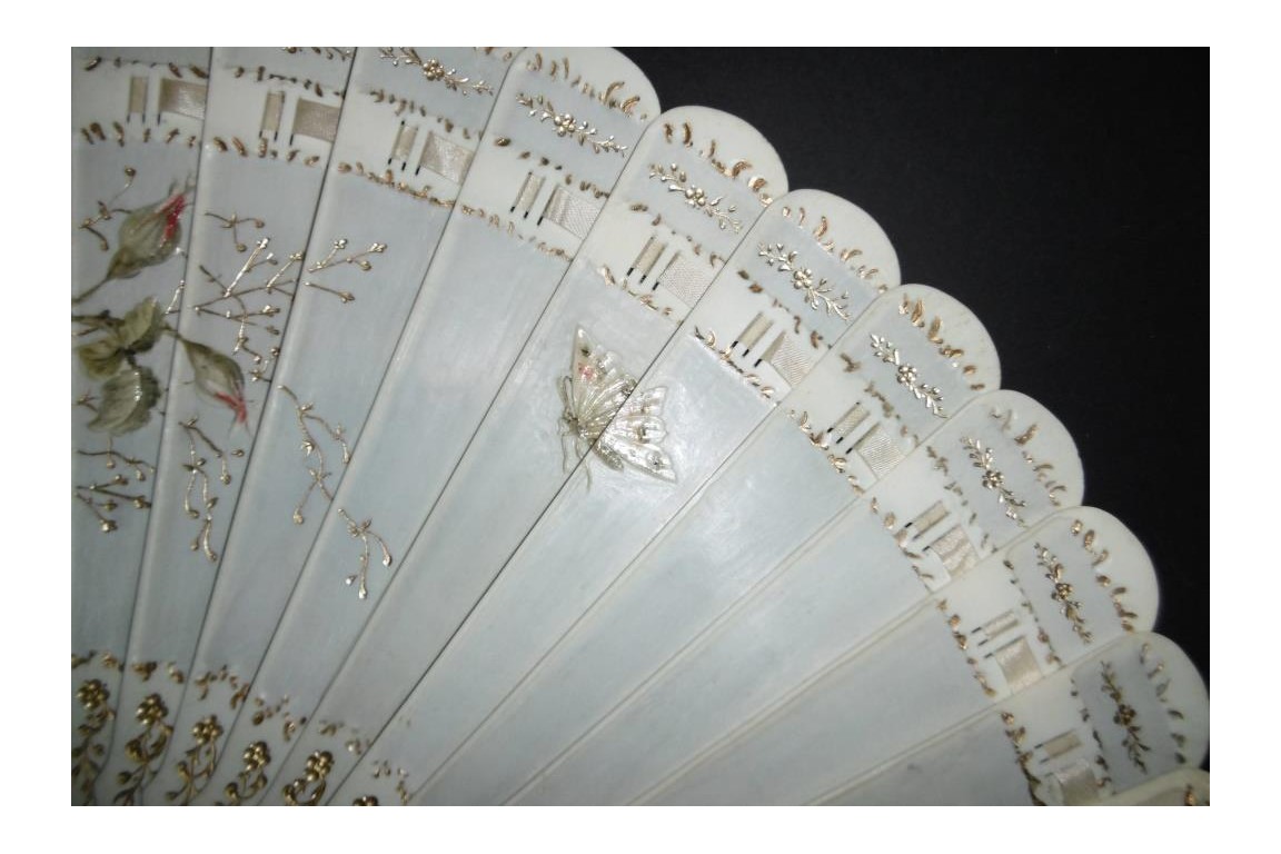 Roses, late 19th century fan