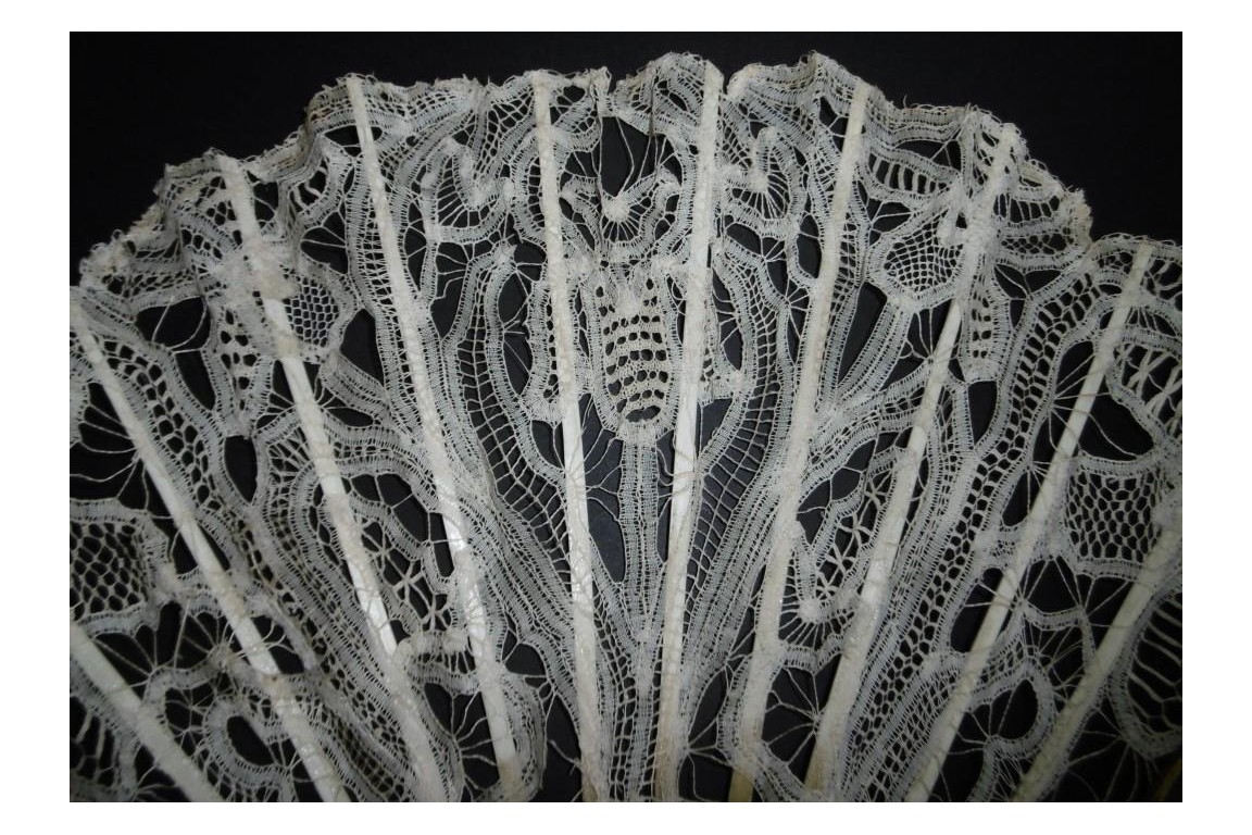 Luxeuil lace, Art Nouveau fan