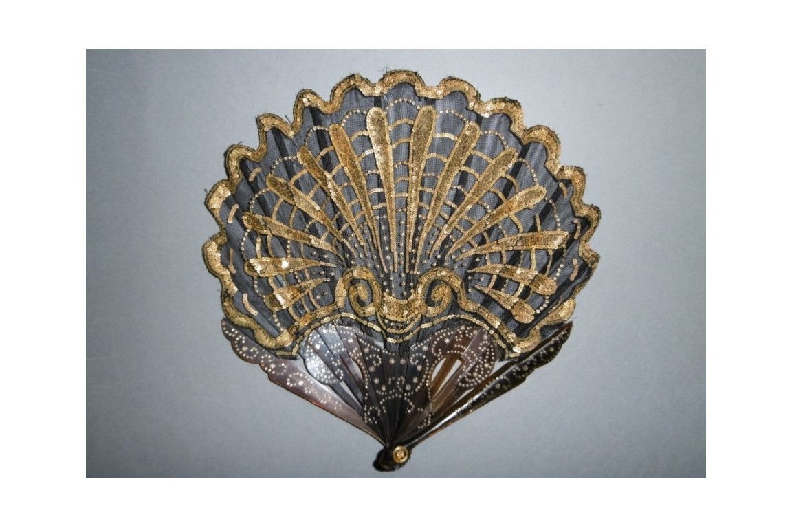 Golden shell, fan circa 1900-1910