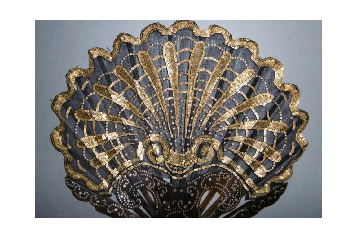 Golden shell, fan circa 1900-1910