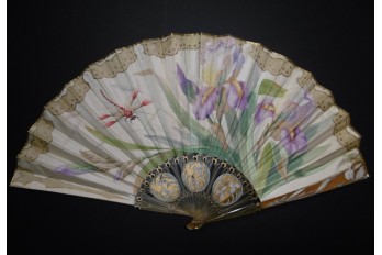 Iris et libellule, éventail Art Nouveau de Daudet et Duvelleroy
